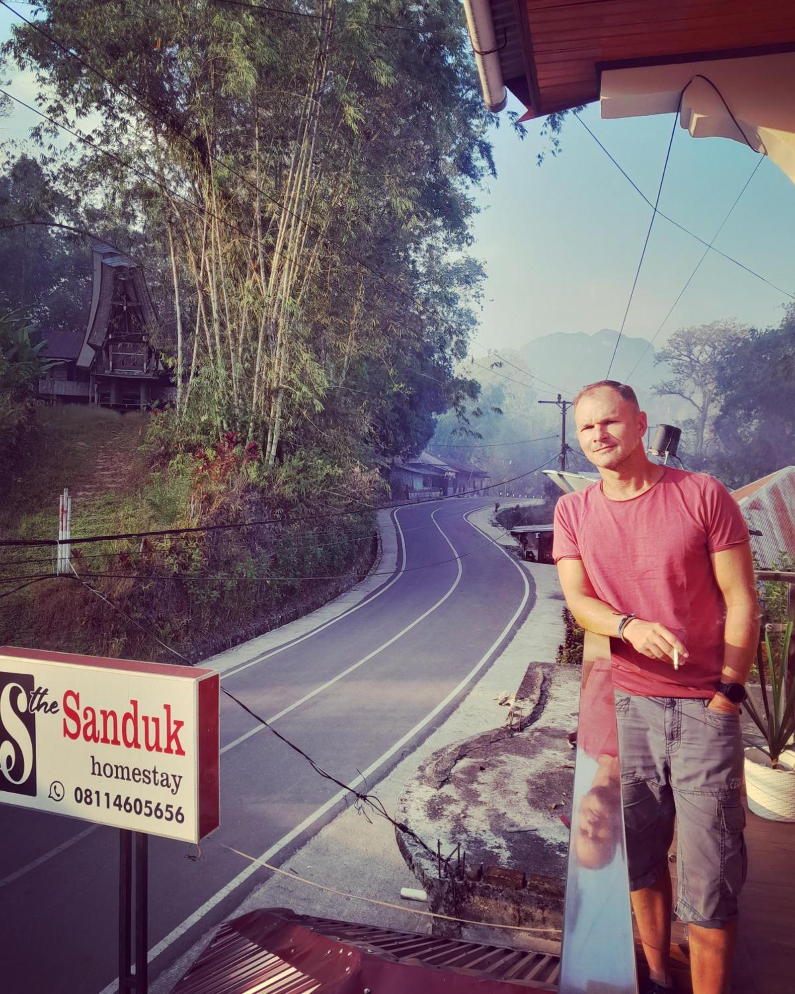 The Sanduk Homestay Rantepao Exteriör bild