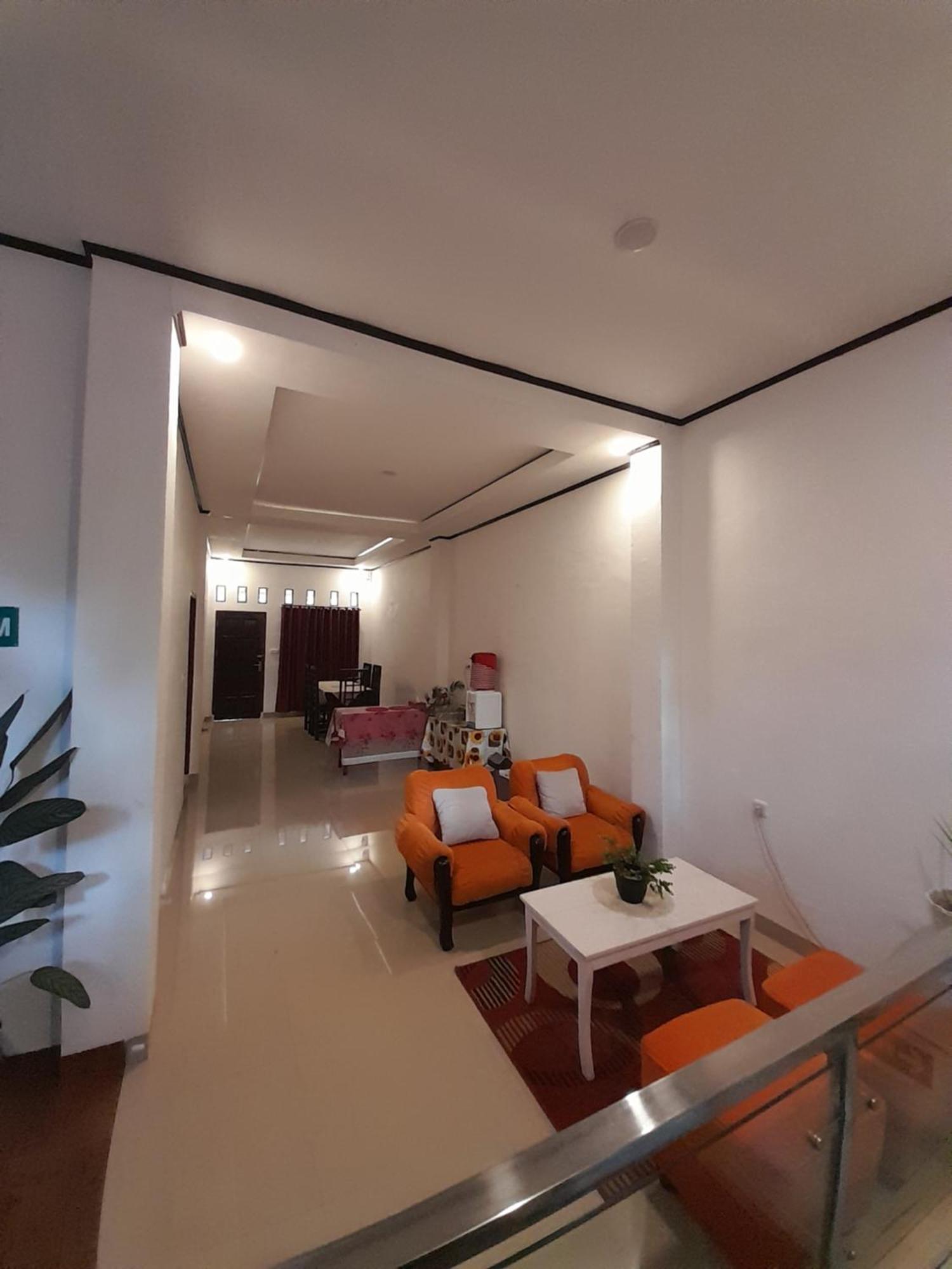 The Sanduk Homestay Rantepao Exteriör bild