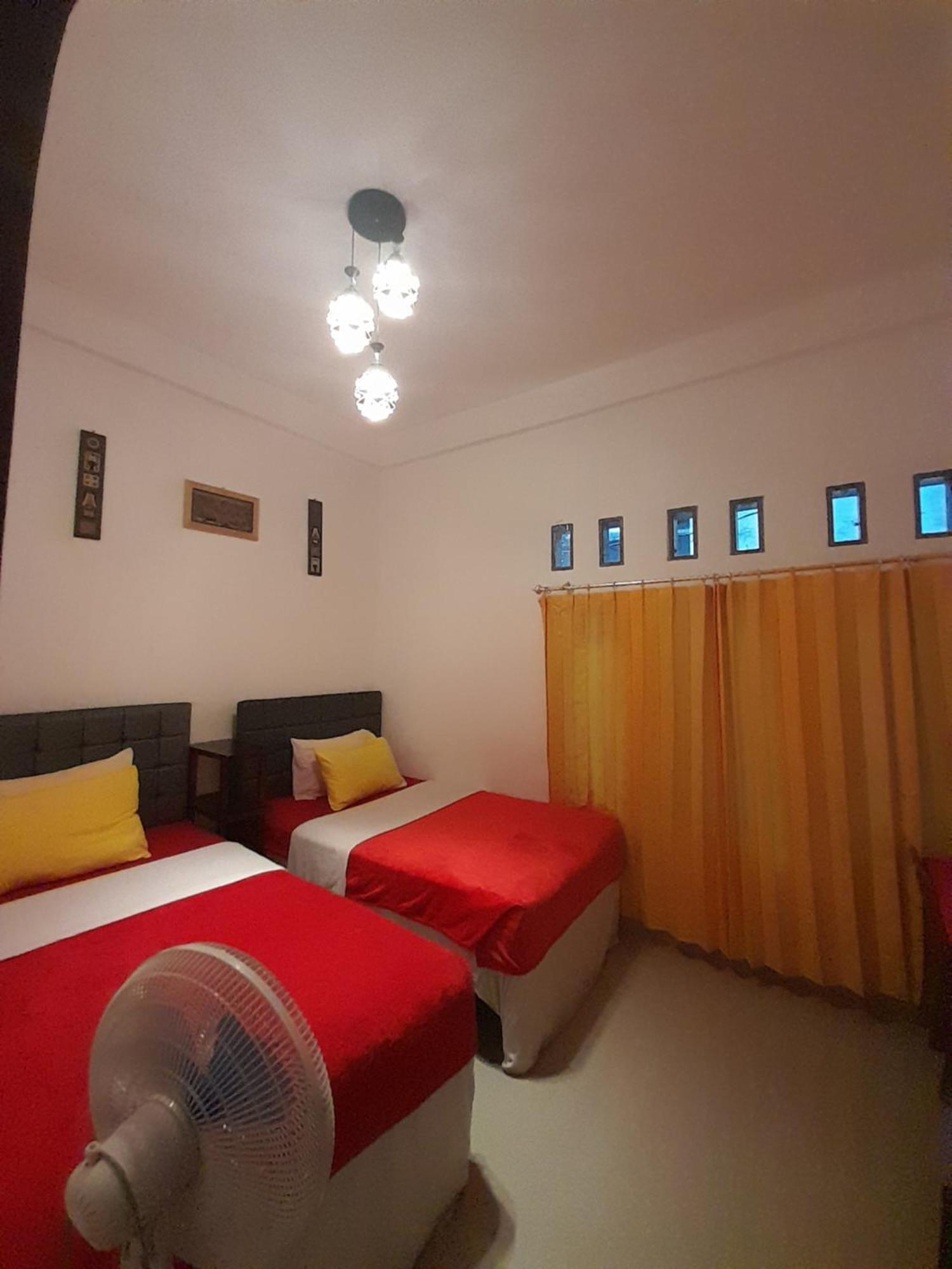 The Sanduk Homestay Rantepao Exteriör bild